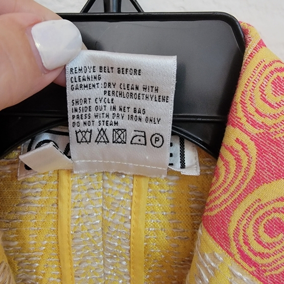 Carlisle Vibrant Yellow/Orange Silk Jacket - Picture 4 of 4